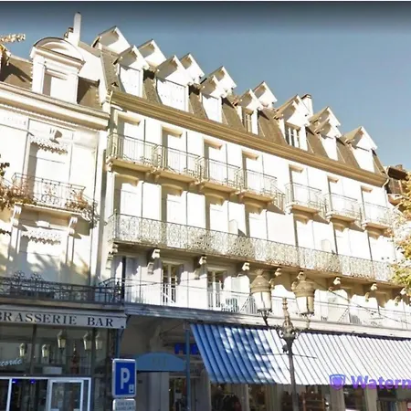 T2 Hyper Centre Luchon דירה